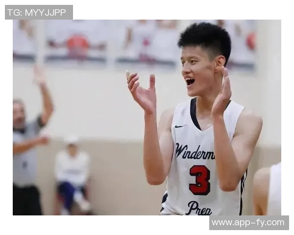 曾凡博未能上场引发热议教练与队友各有隐忧与考量